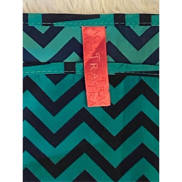 Trac SZ S Woman’s Navy Blue/Teal Green Zigzag Cold Shoulder Dress - Picture 4 of 12